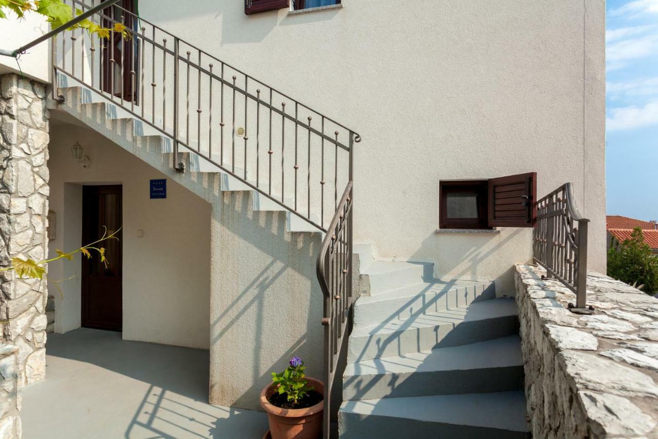 Apartment Nonna Krk Town Exterior photo