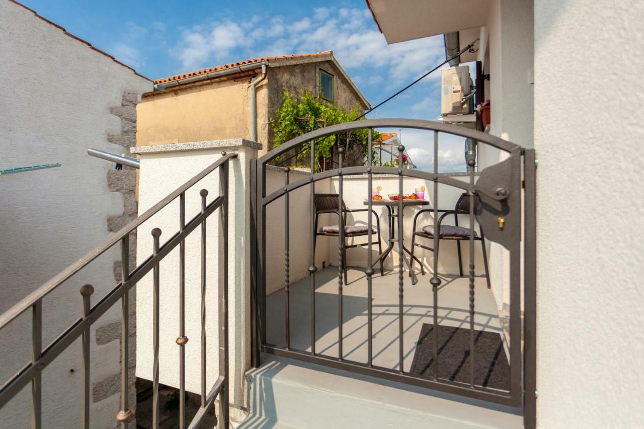 Apartment Nonna Krk Town Exterior photo