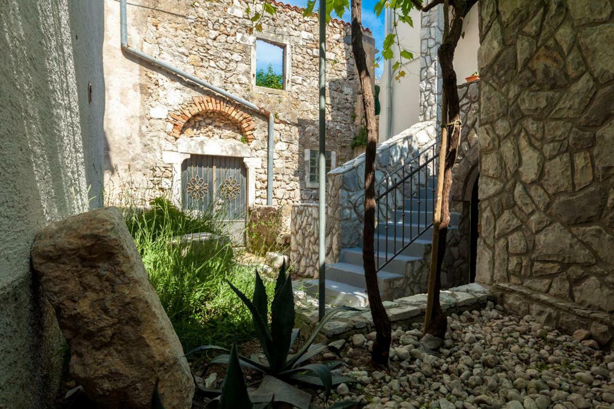 Apartment Nonna Krk Town Exterior photo